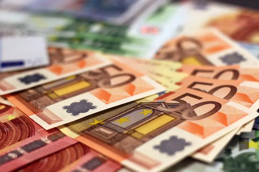 loan of 100 000 euros